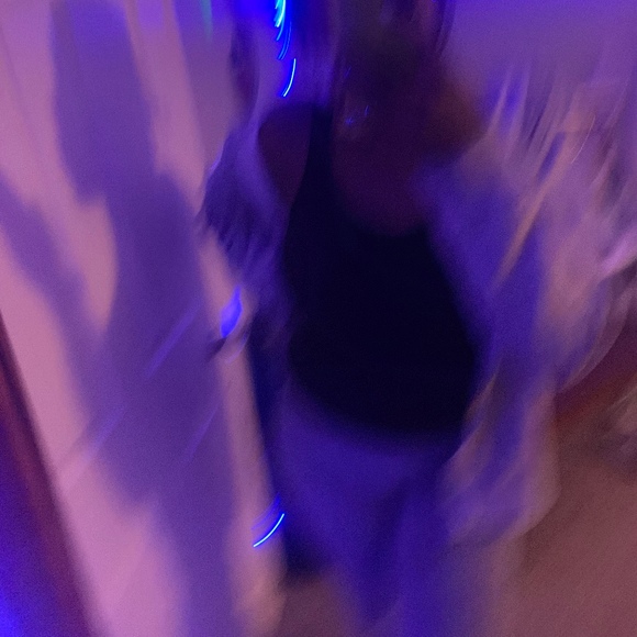 Meet your Posher, Kadela - Picture 1 of 1